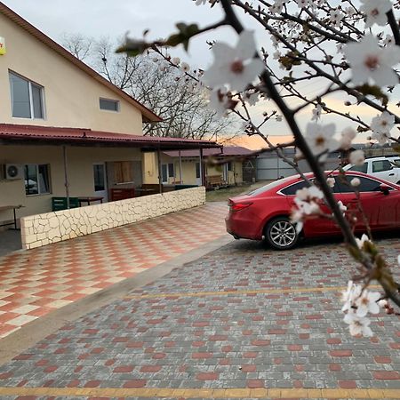 Гостиный Дом Comfort Reni ภายนอก รูปภาพ